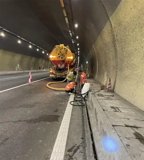 临淄隧道排水渠清淤